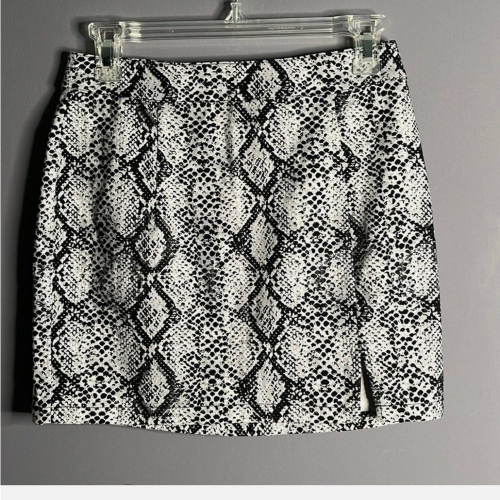 Garage mini skirt
